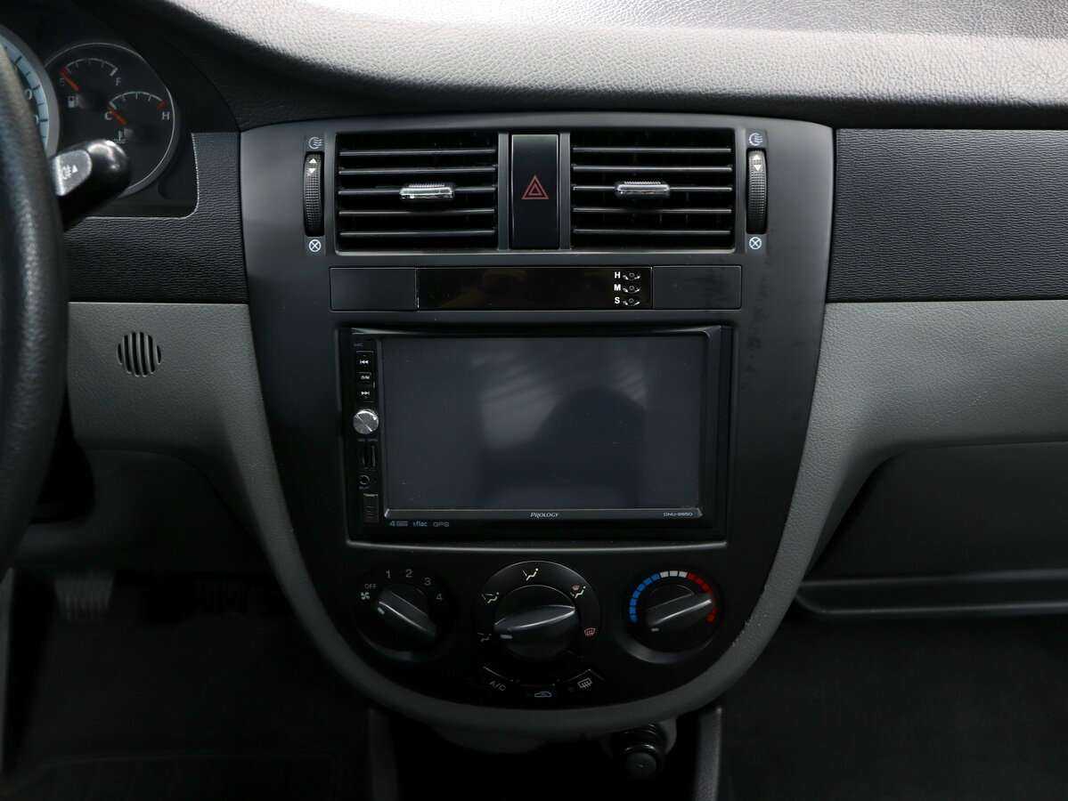 Daewoo Gentra, 2013 Фото №19
