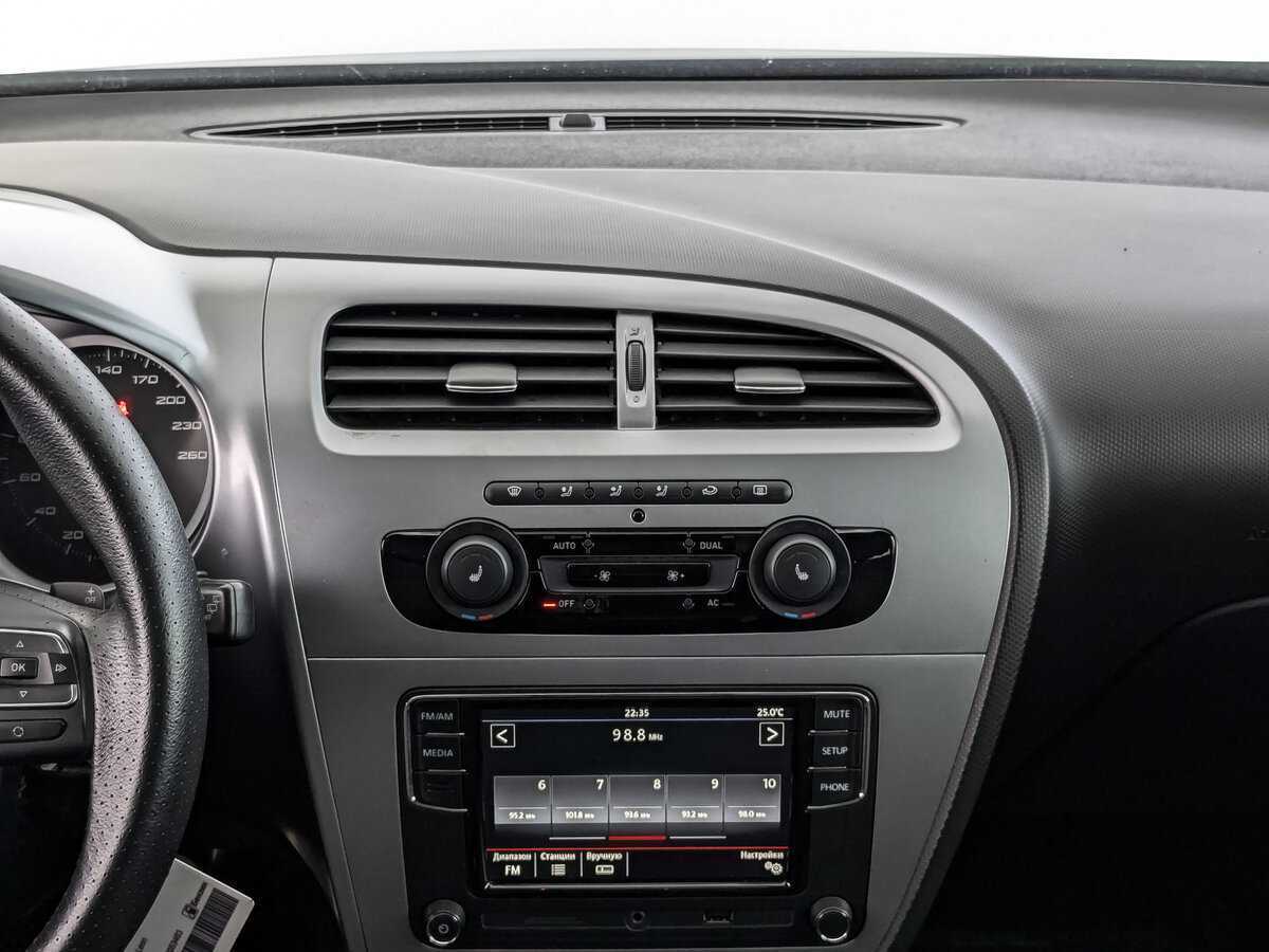 SEAT Leon, 2012 Фото №13